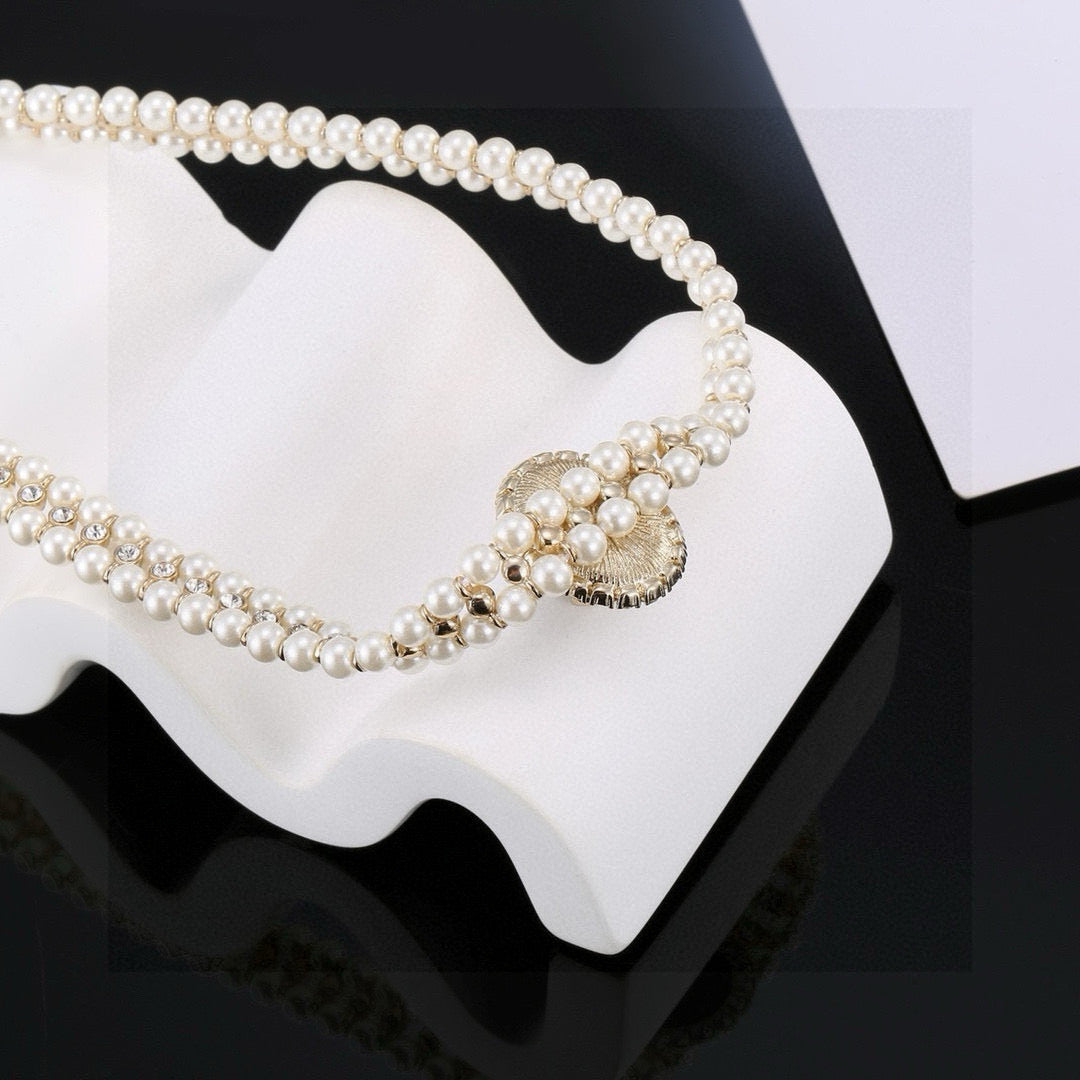 Pearl Bracelet in Polished Metal-Tone – Pearl Detail main product view