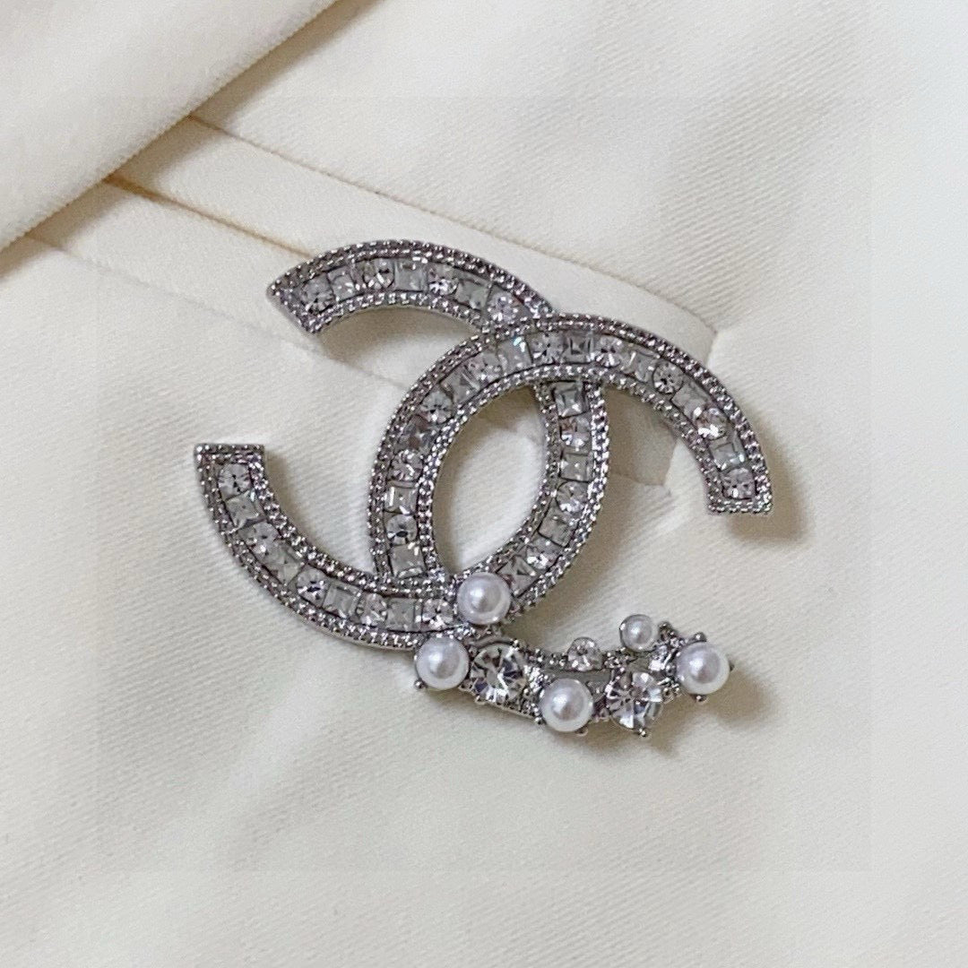 Double-C Emblem Brooch in Polished Metal-Tone – Pearl Detail – Design 004 main product view