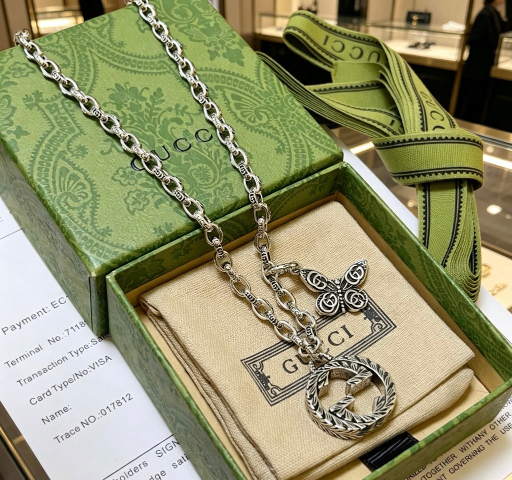 Double-G Emblem Pendant Necklace in Polished Metal-Tone – Design 065 close-up detail