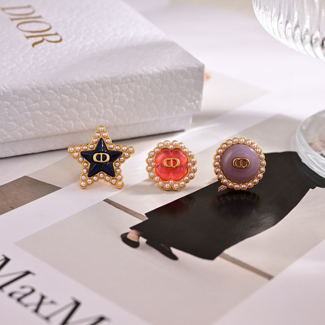 Graphic Letter Motif Statement Earrings in Polished Metal-Tone – Design 003 main product view