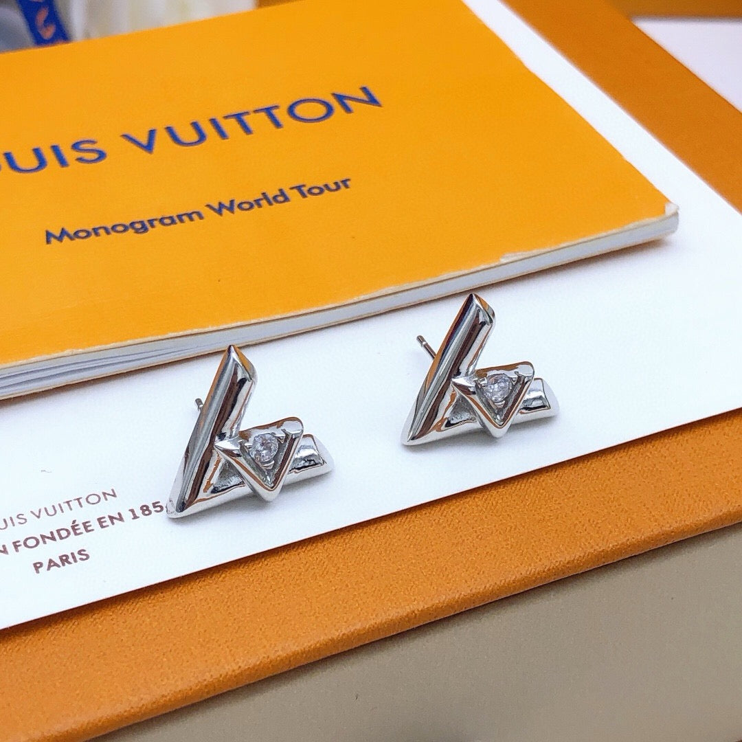 Geometric Emblem Stud Earrings in Silver-Tone – Silver Detail – Design 006 side detail