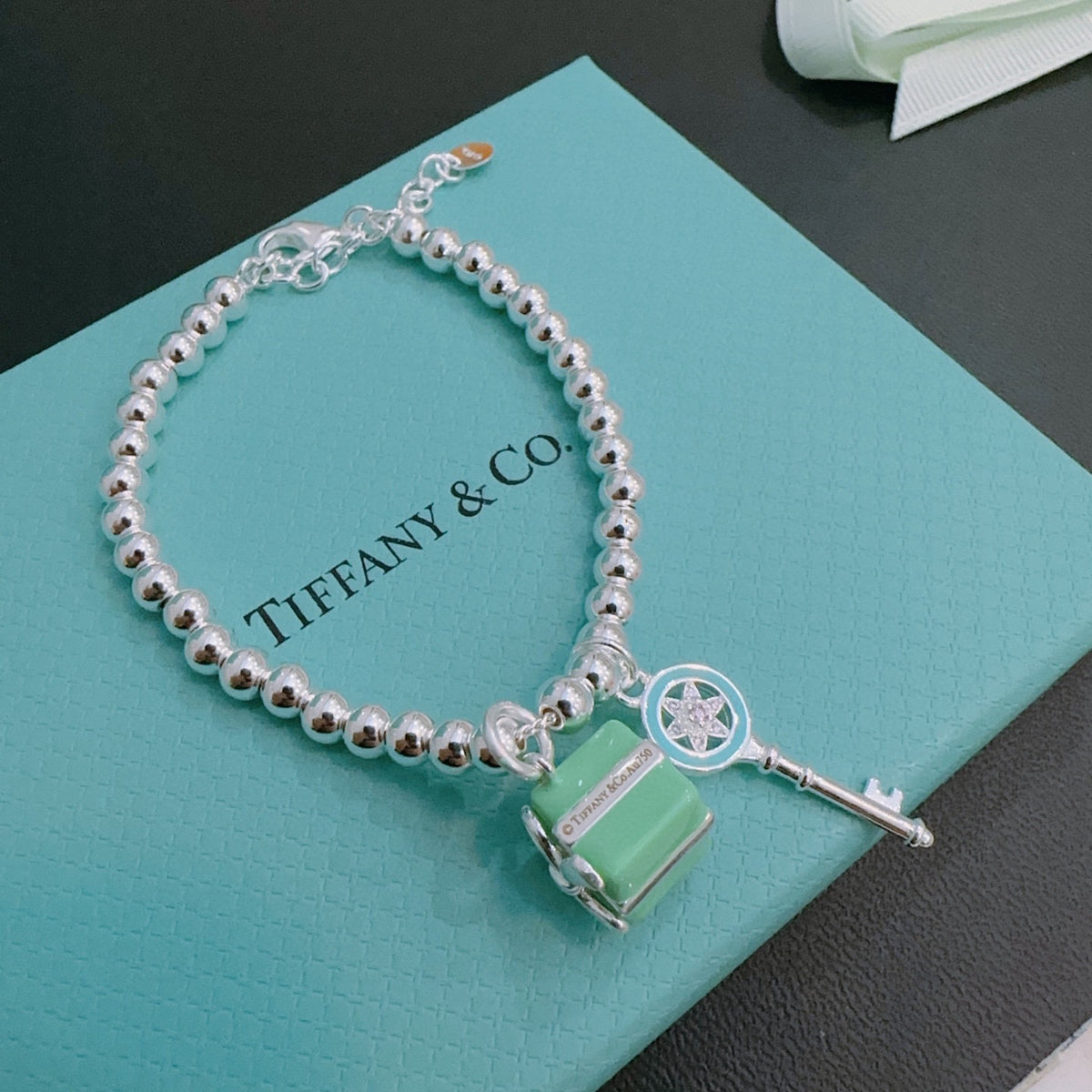 Signature Motif Bracelet in Silver-Tone – Vintage Detail – Design 15 main product view