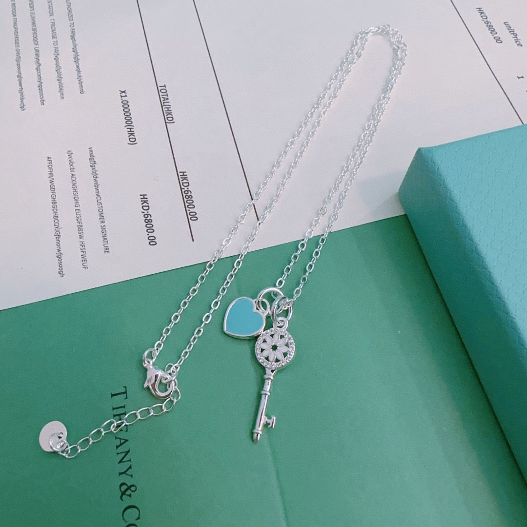 Signature Motif Jewelry Accessory in Silver-Tone – 45 cm styled product view