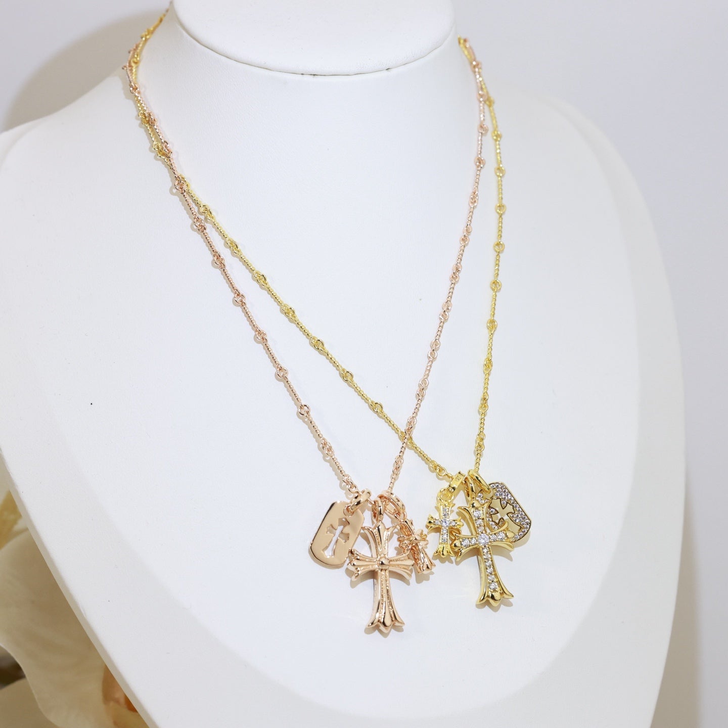 Cross Pendant Necklace in Metal-Tone – Design 01 close-up detail