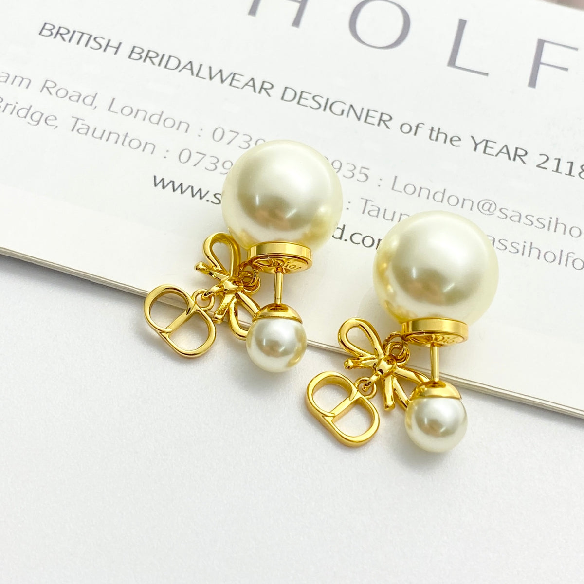 Bow & Butterfly Motif Stud Earrings in Gold-Tone with Pearl-Style Detail – Design 001 side detail