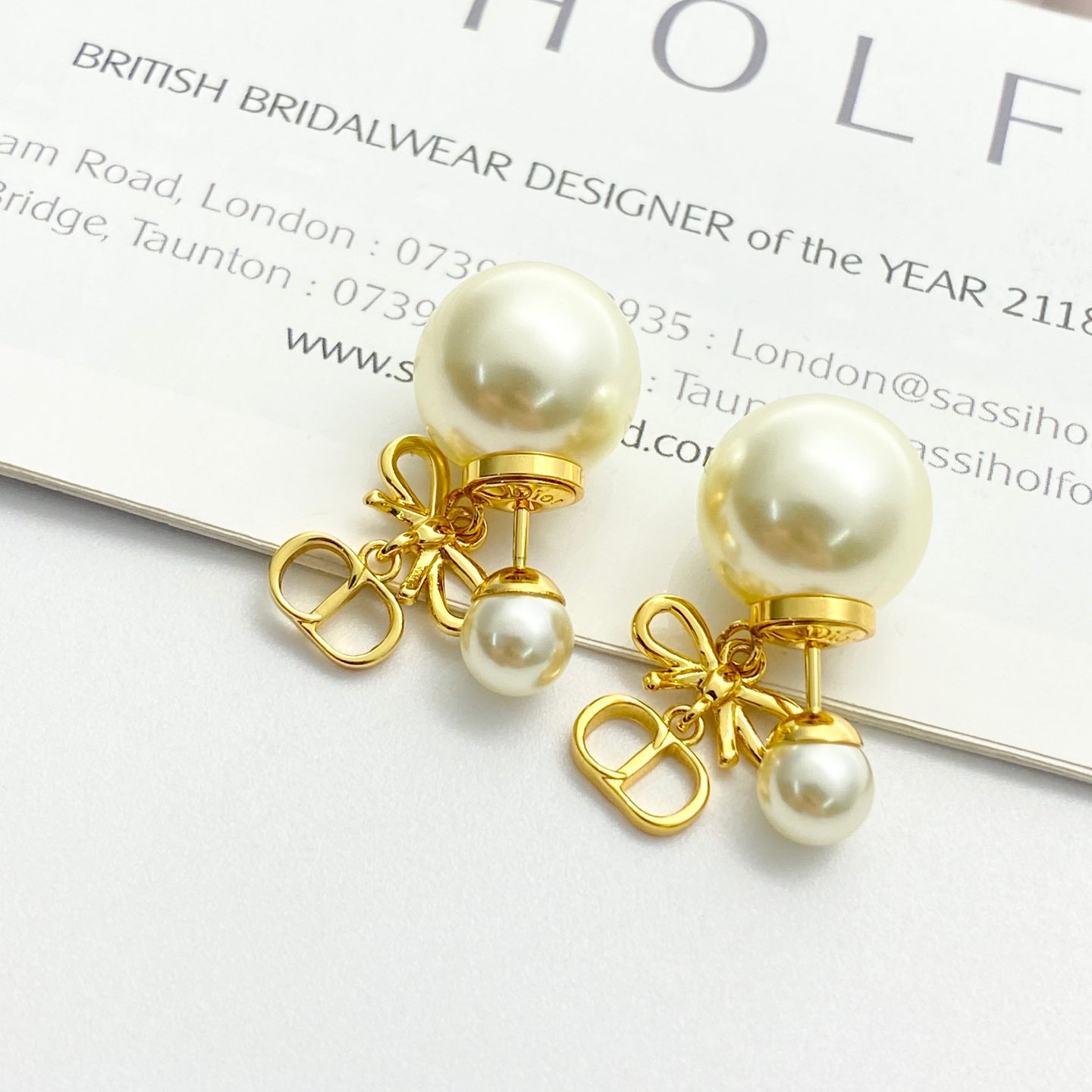 Bow & Butterfly Motif Stud Earrings in Gold-Tone with Pearl-Style Detail – Design 001 side detail