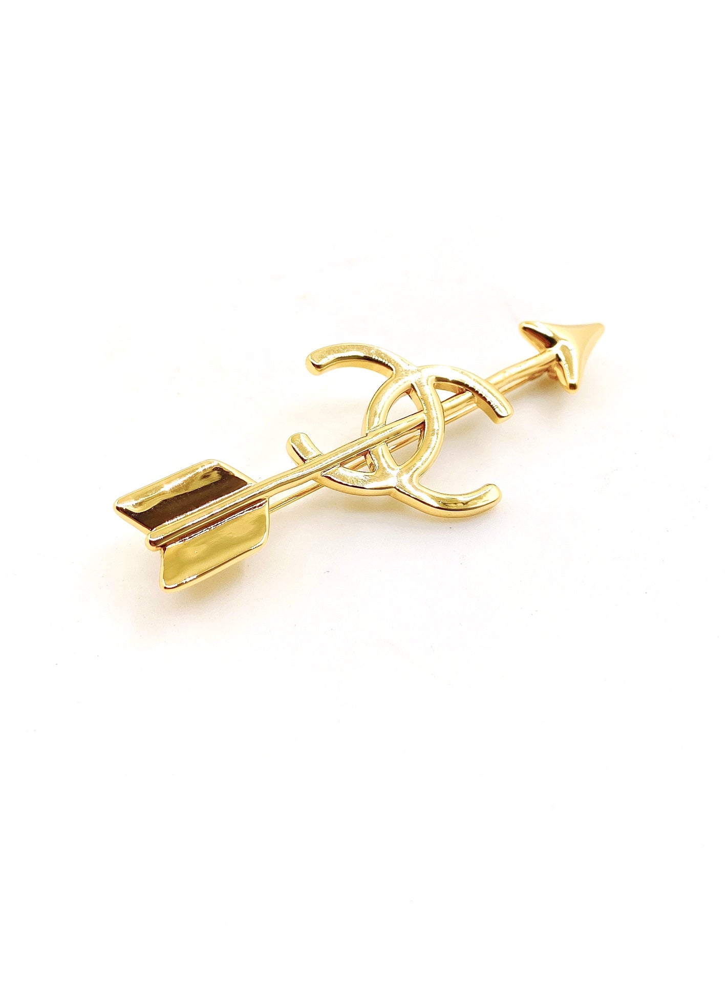 Arrow Brooch in Gold-Tone – Arrow Detail main product view