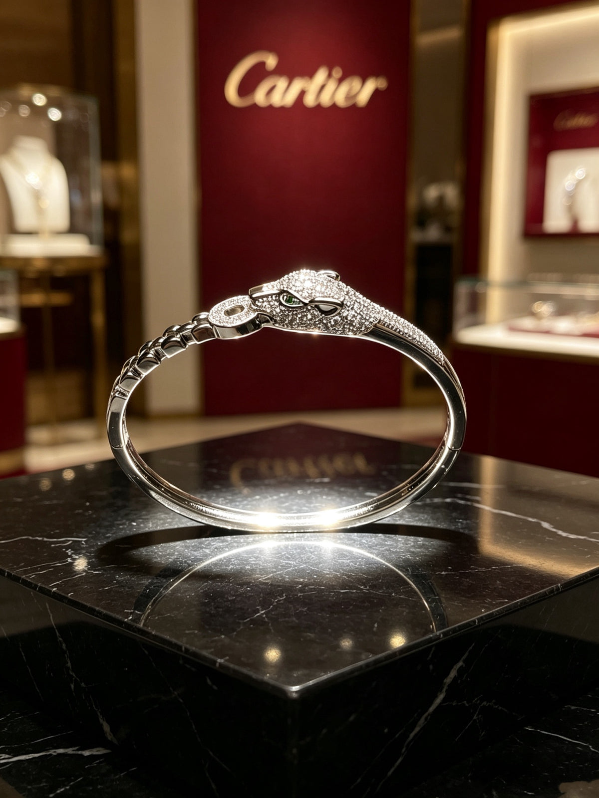 Sculptural Statement Bracelet in Gold-Tone – Design 09 side detail