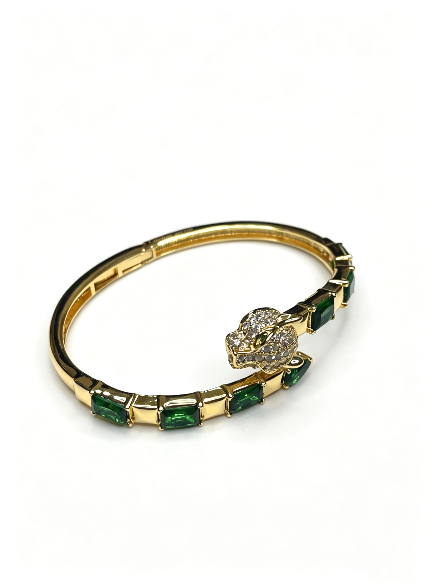Sculptural Statement Bracelet in Gold-Tone – Design 08 detail view