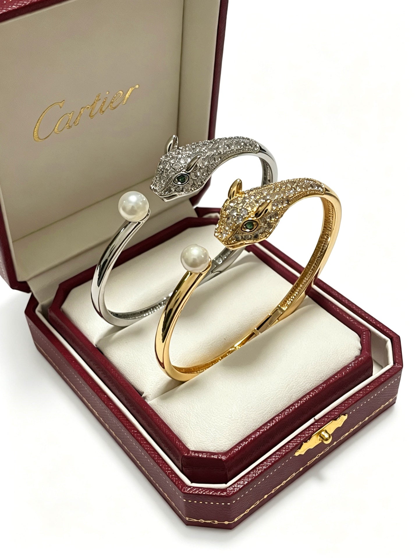 Sculptural Statement Bracelet in Gold-Tone – Design 03 side detail