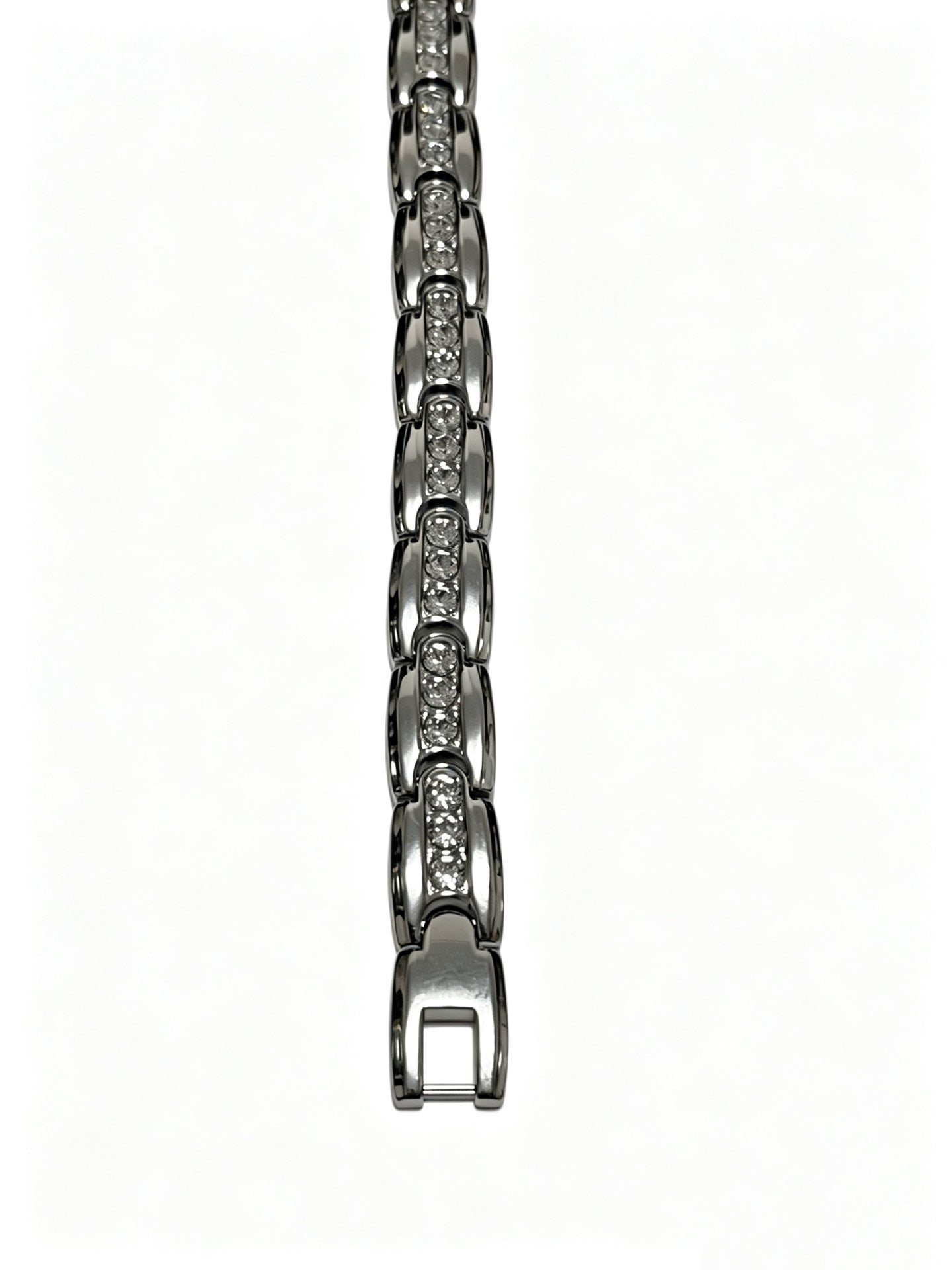 Sculptural Statement Bracelet in Gold-Tone – Design 01 detail view