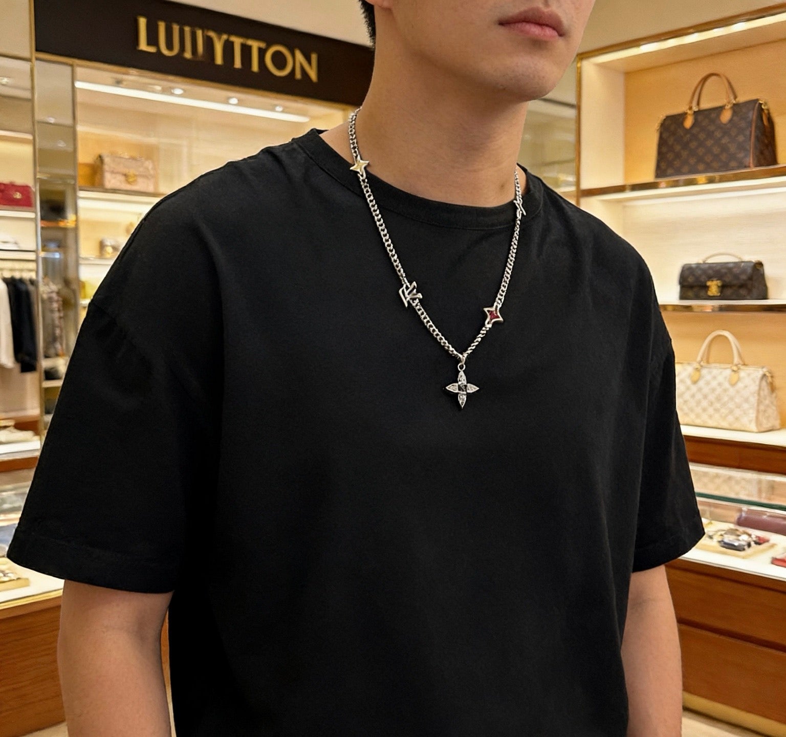 Chain Pendant Necklace in Silver-Tone – Design 004 main product view