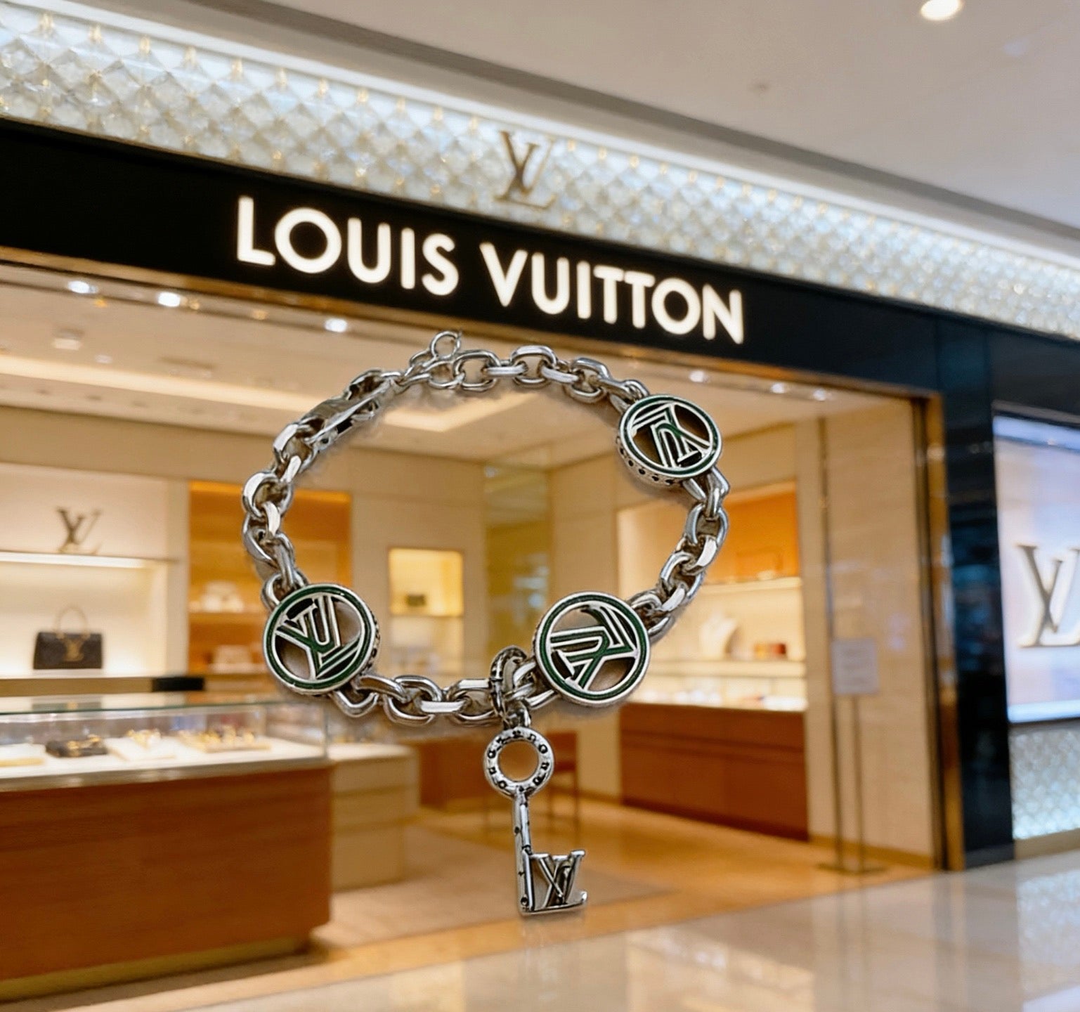 Chain Bracelet in Silver-Tone – Design 002 front product view