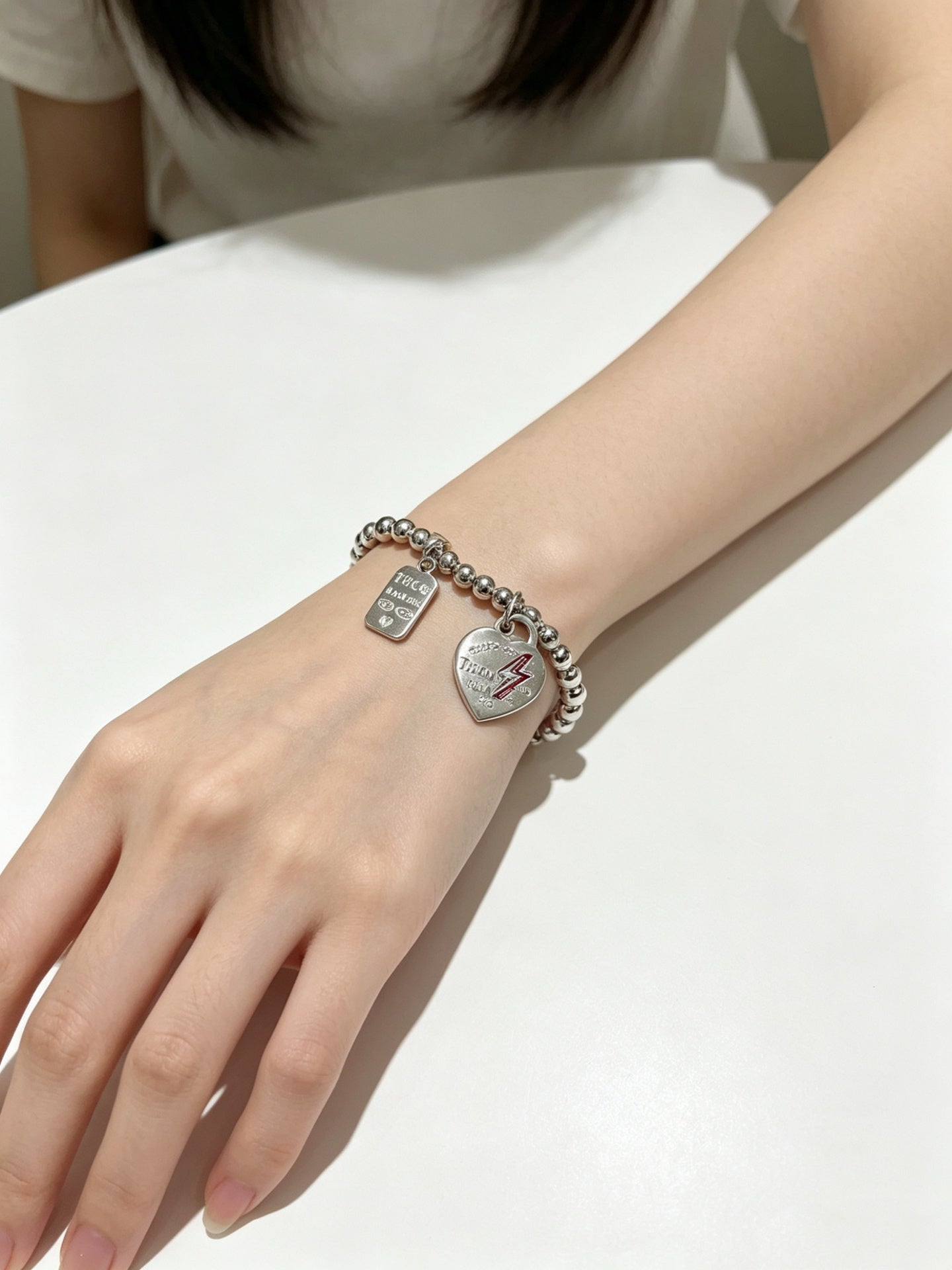 Signature Motif Bracelet in Silver-Tone – Vintage Detail – Design 05 side detail