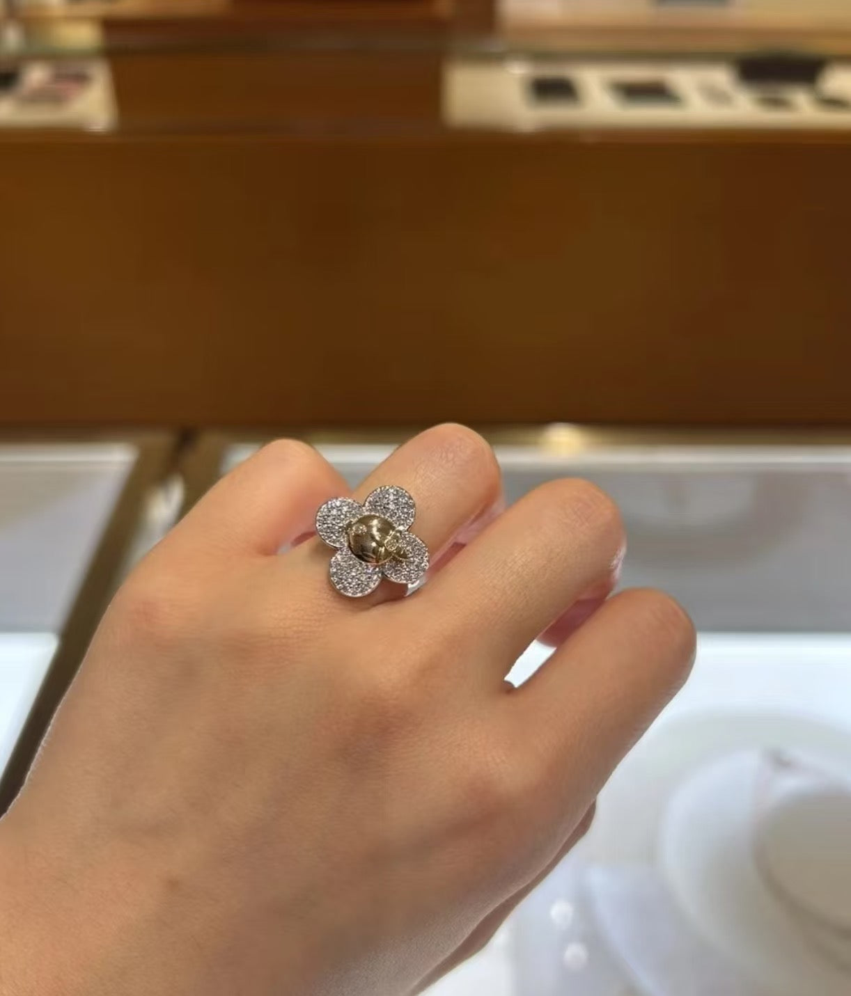 Sunflower Statement Ring in Polished Metal-Tone – Sunflower Detail side detail