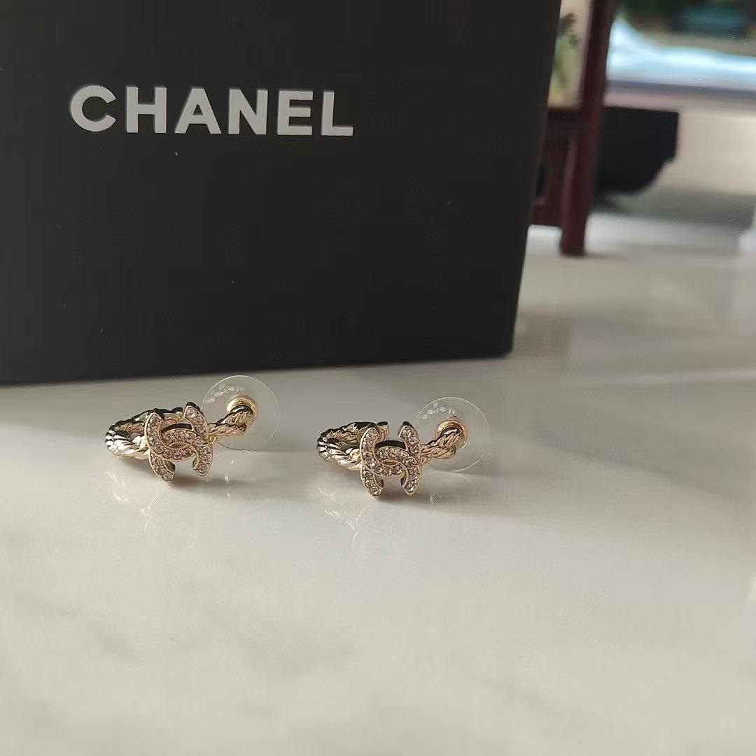 Signature Emblem Stud Earrings in Gold-Tone – Design 001 close-up detail