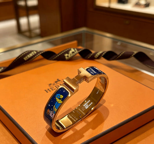 Horse Bangle in Gold-Tone – Enamel Detail – Design 004 main product view