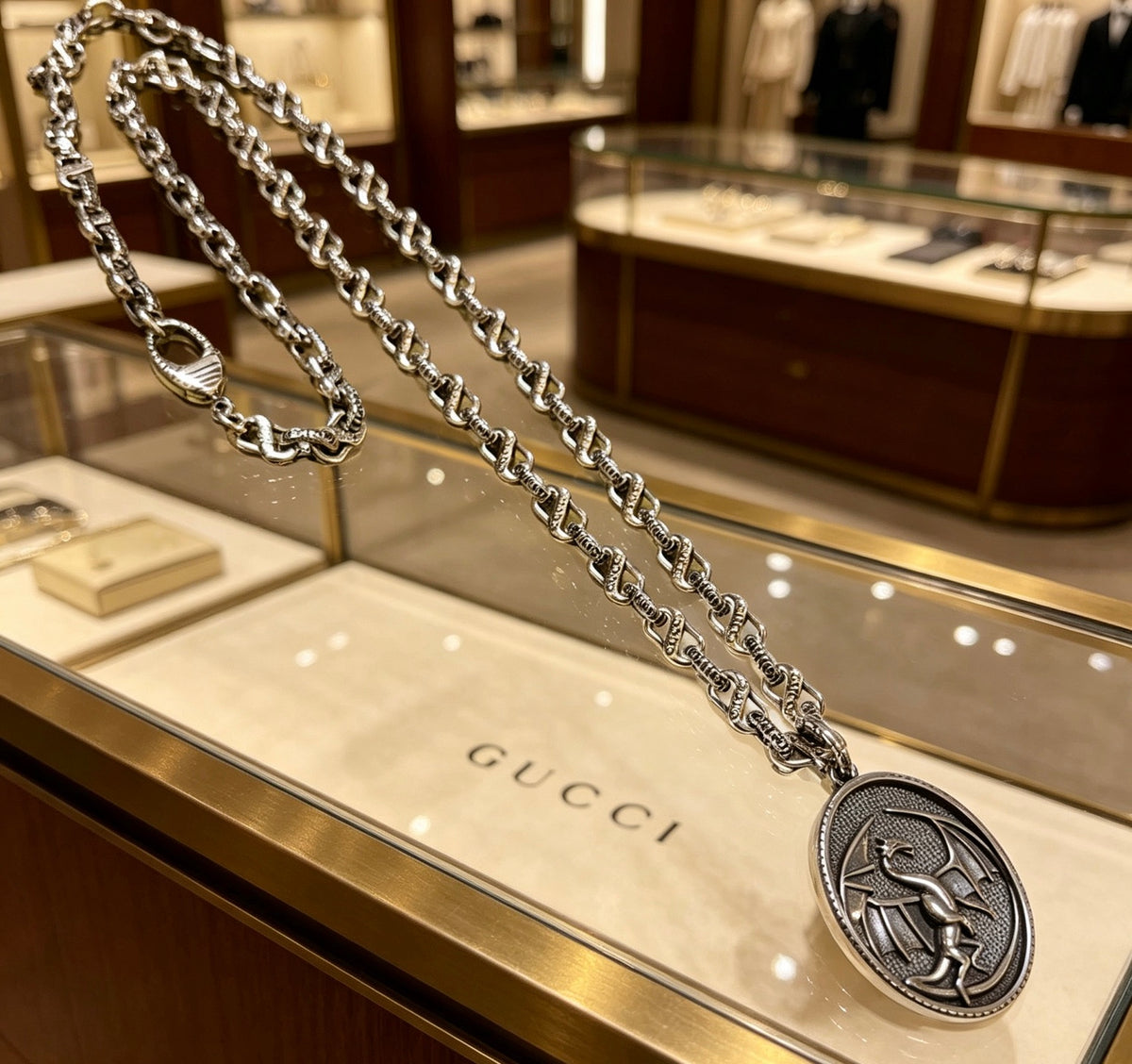 Double-G Emblem Pendant Necklace in Polished Metal-Tone – Design 005 side detail