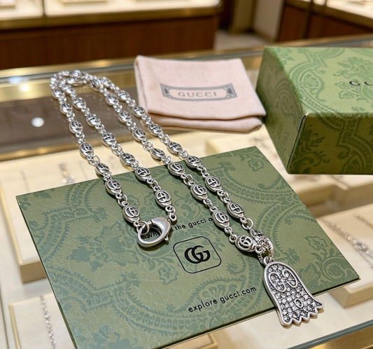 Double-G Emblem Pendant Necklace in Silver-Tone – Vintage Detail main product view