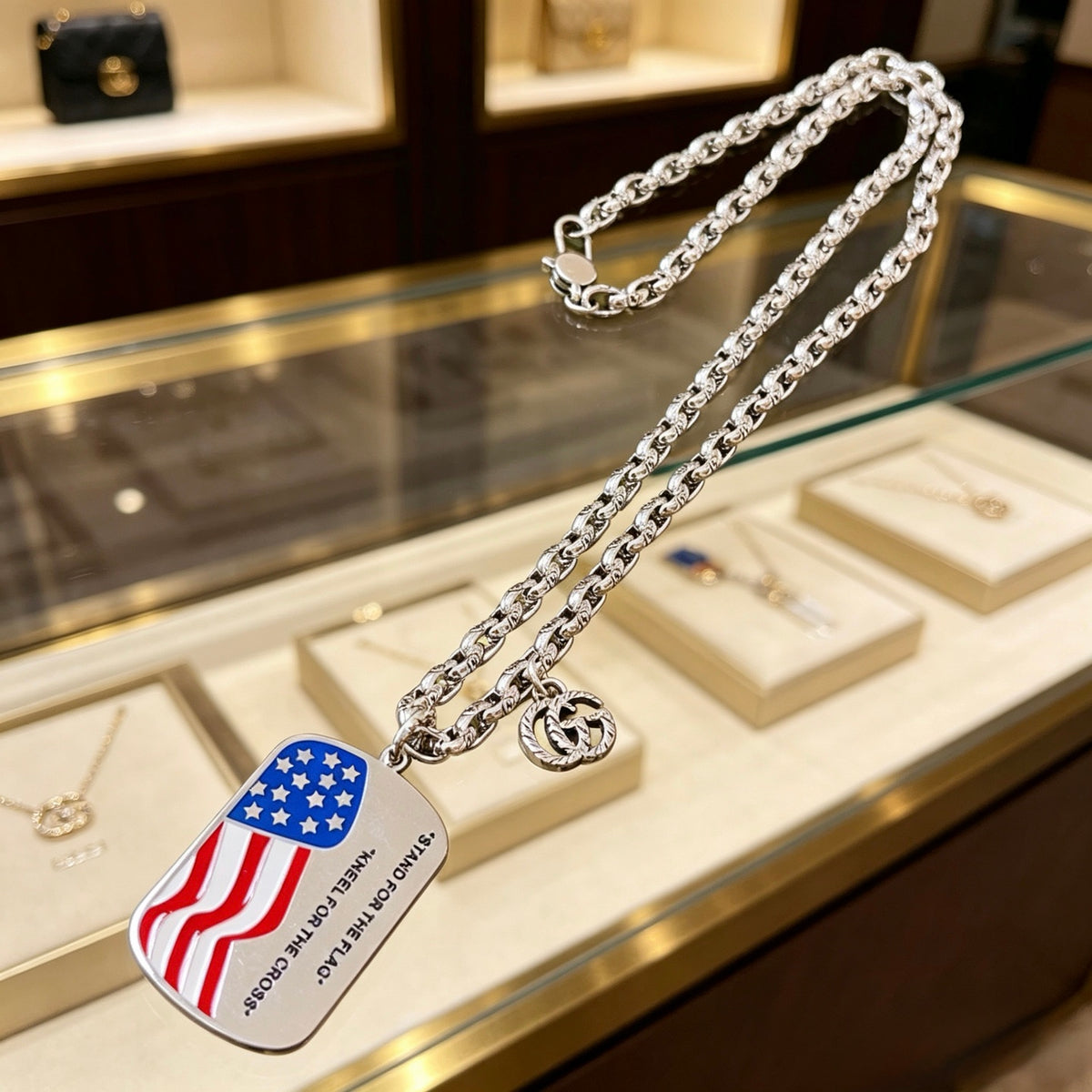 Double-G Emblem Pendant Necklace in Polished Metal-Tone – Design 002 side detail
