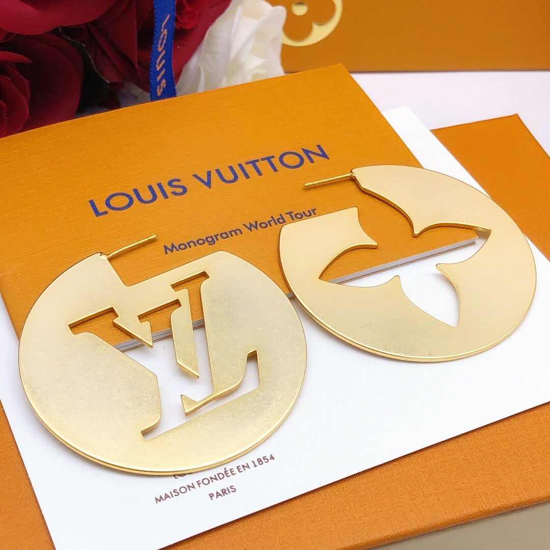 Round Fashion Accessory main product view