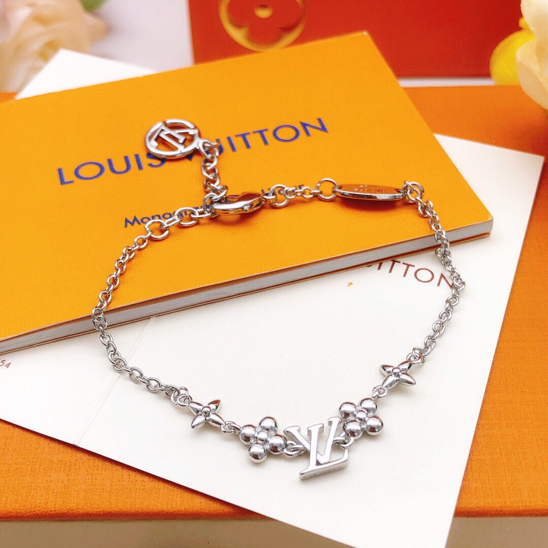 Geometric Emblem Bracelet in Silver-Tone – Silver Detail – Design 002 main product view