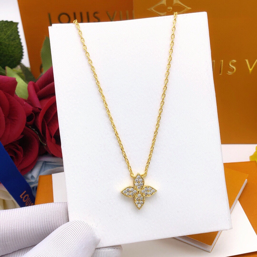 Geometric Emblem Pendant Necklace in Gold-Tone – Design 002 detail view