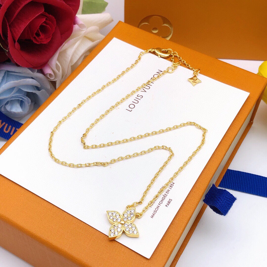 Geometric Emblem Pendant Necklace in Gold-Tone – Design 002 close-up detail