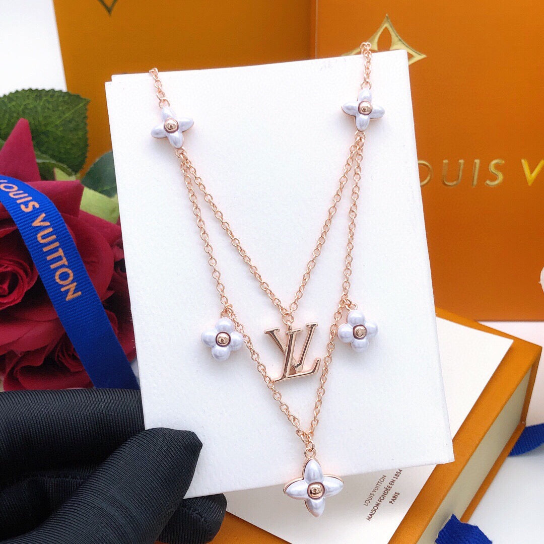 Geometric Emblem Pendant Necklace in Rose-Gold-Tone – Rose Gold Detail close-up detail