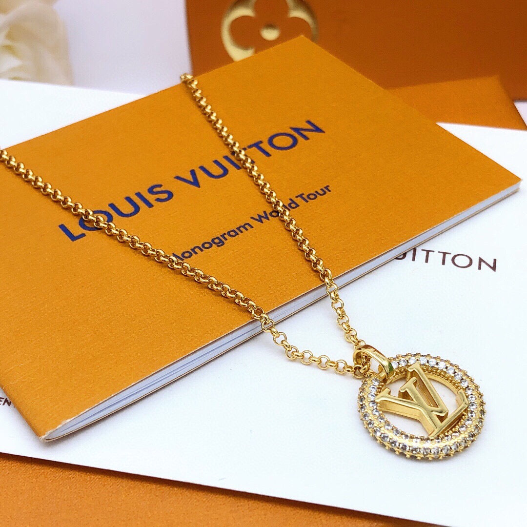 Round Pendant Necklace in Gold-Tone – Design 001 side detail