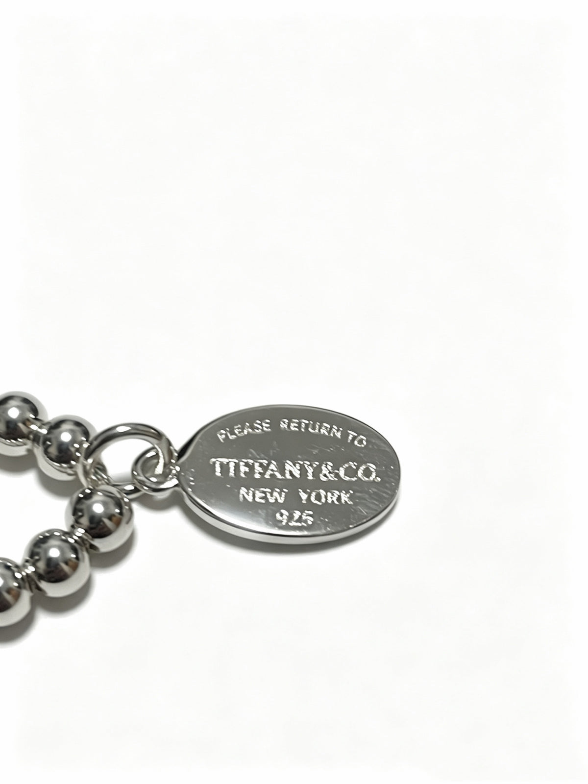 Signature Motif Bracelet in Silver-Tone – Vintage Detail side detail