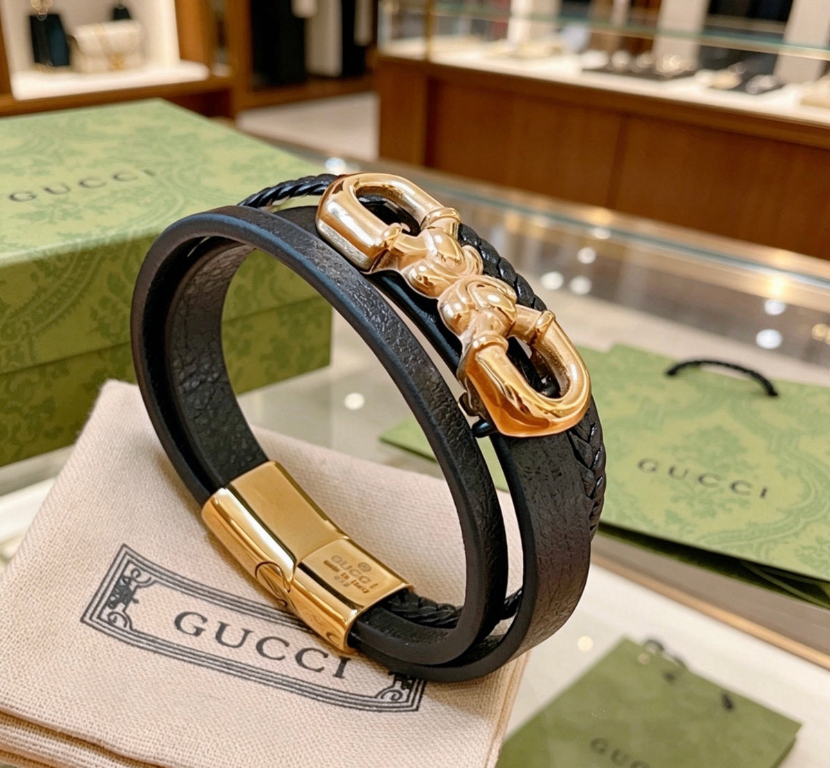 Double-G Emblem Bangle in Silver-Tone – Vintage Detail – Design 002 main product view