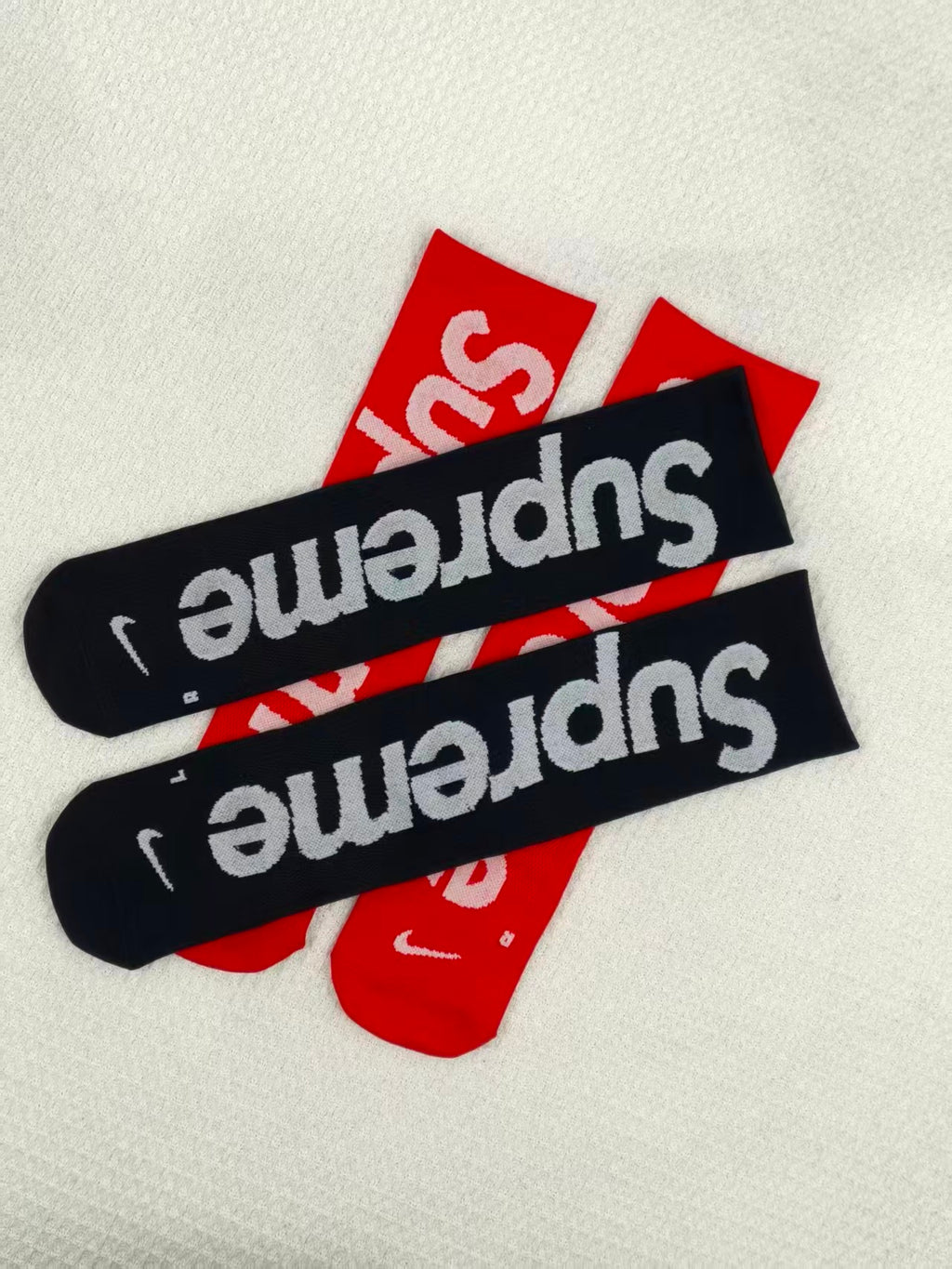 Supreme Logo Ankle Socks - 3-Pair Box