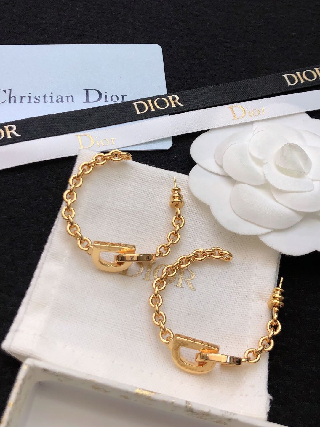 Pearl-Style Motif Statement Earrings in Polished Metal-Tone with Pearl-Style Detail – Design 001 detail view
